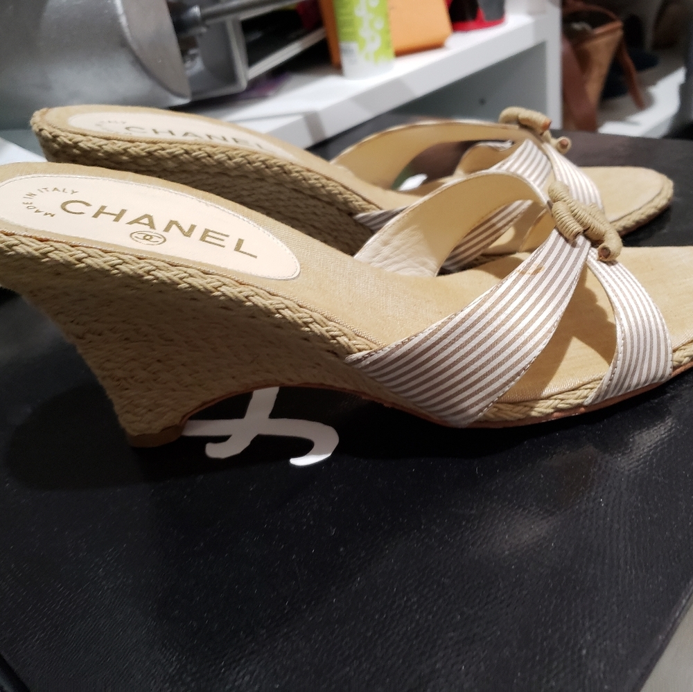 Chanel wedge summer slide 39 1/2 - Picture 3 of 3